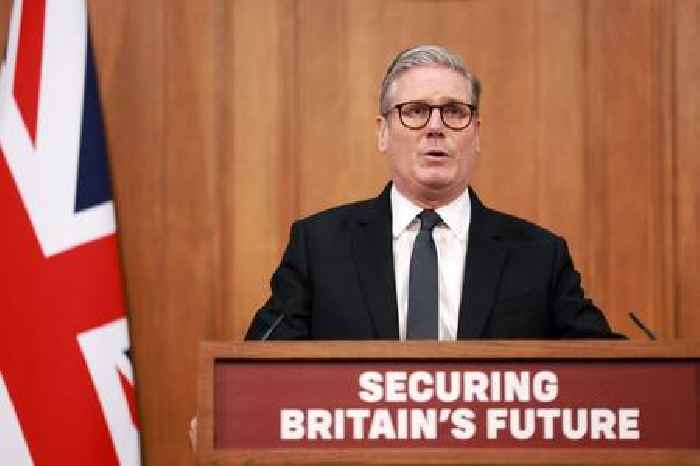 UK sanctions 25 targets in illegal migration crackdown 